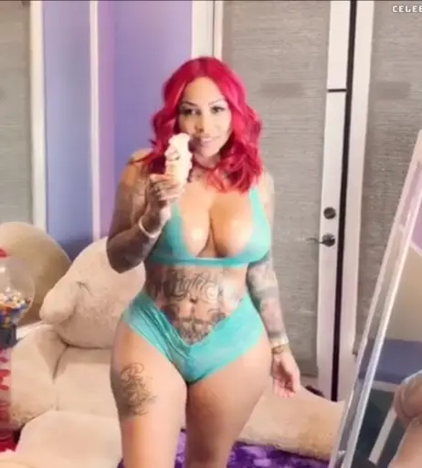 Image 3168720 from Brittanya Razavi