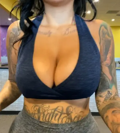 Image 3168293 from Brittanya Razavi