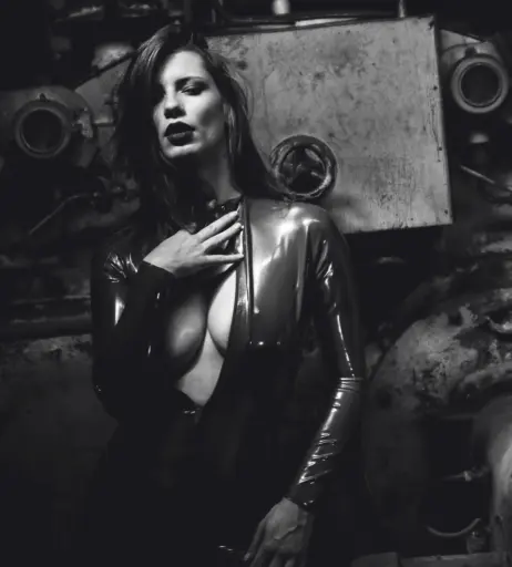 Image 3154092 from Calvato Photography - Patreon