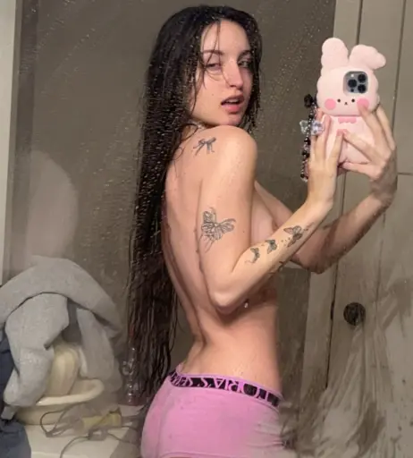 Image 3145336 from beebee