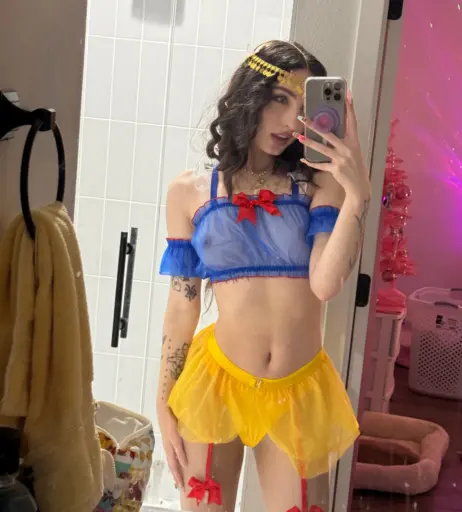 Image 3144650 from beebee