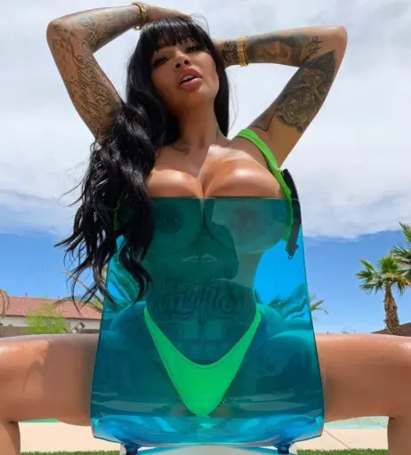 Image 3141929 from Brittanya Razavi