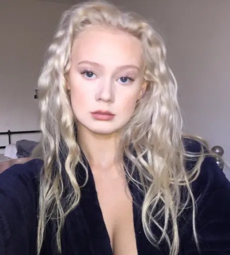 Image 3135630 from Rose Bud