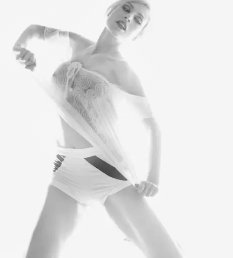 Image 3113986 from Calvato Photography - Patreon