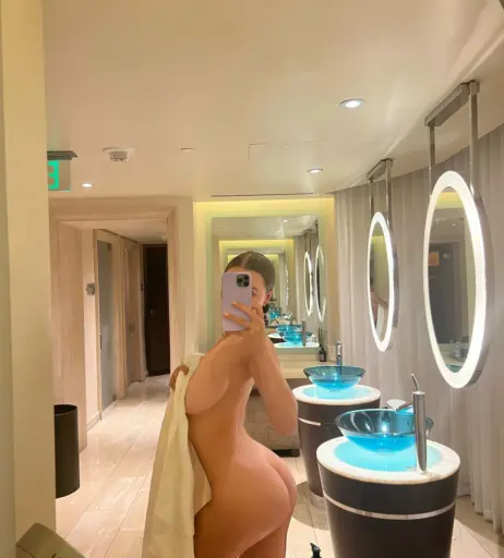Image 3105340 from Sophie Mudd