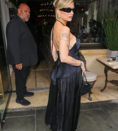 Image 3103720 from Lottie Moss