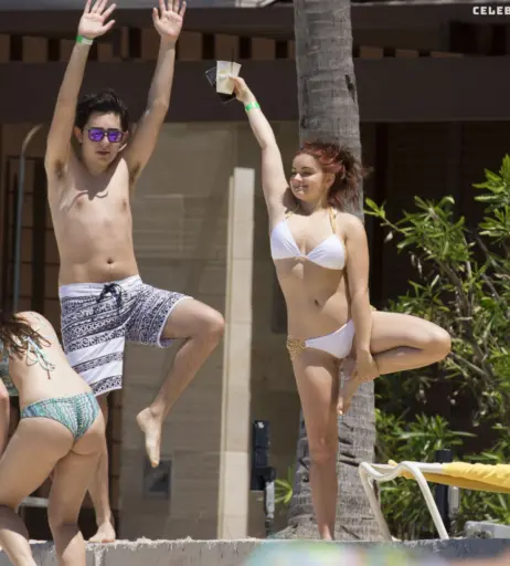 Image 3297740 from Ariel Winter