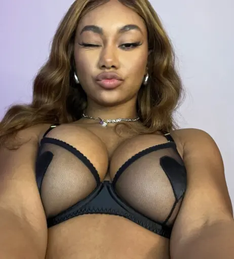 Image 32908 from Elizabeth Anorue/ Llleasy