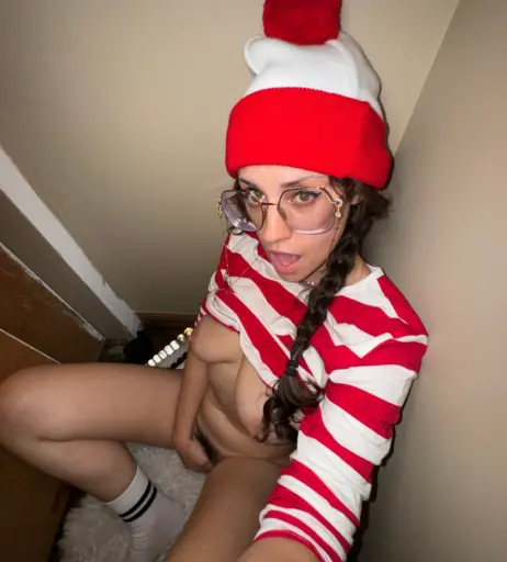 Image 3282661 from Quinn Finite