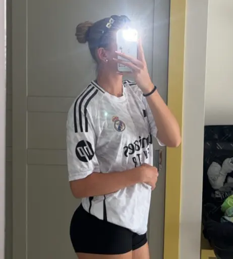 Image 3250431 from 02.queenice