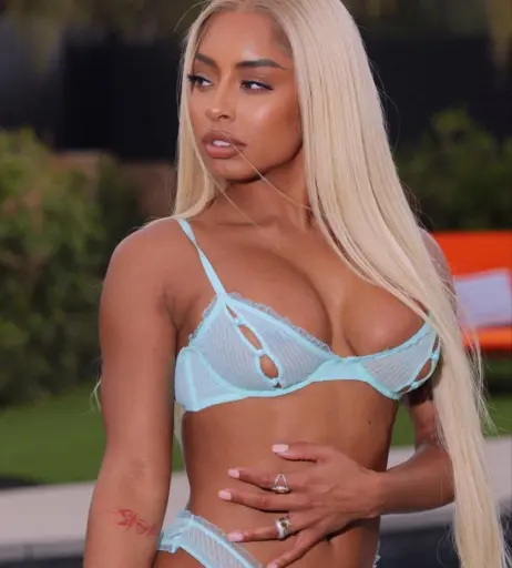 Image 322196 from Qimmah Russo