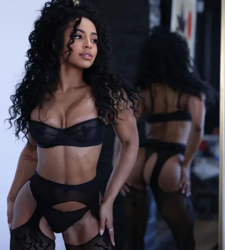 Image 321576 from Qimmah Russo