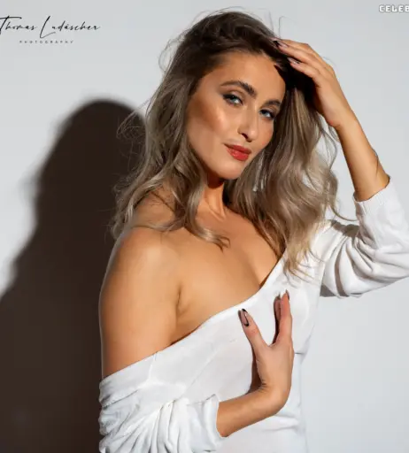 Image 3388098 from Cara Mell