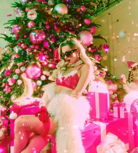 Image 3371772 from Paris Hilton