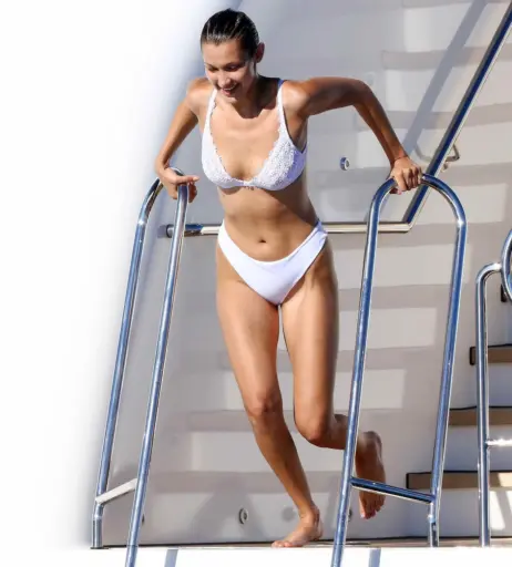 Image 3371711 from Bella Hadid
