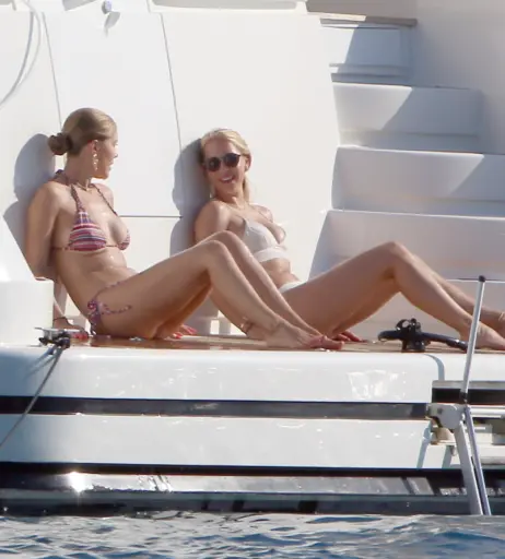 Image 3378930 from Victoria Swarovski