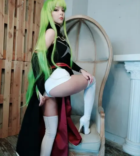 Image 3354165 from Helly Valentine