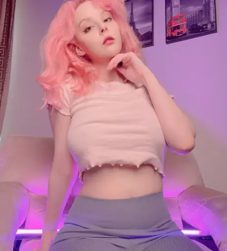 Image 3350976 from Helly Valentine