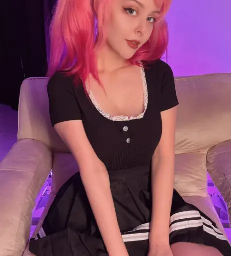 Image 3358449 from Helly Valentine