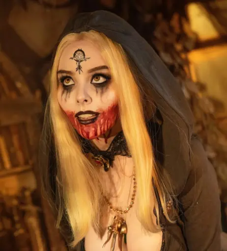 Image 3342279 from Helly Valentine