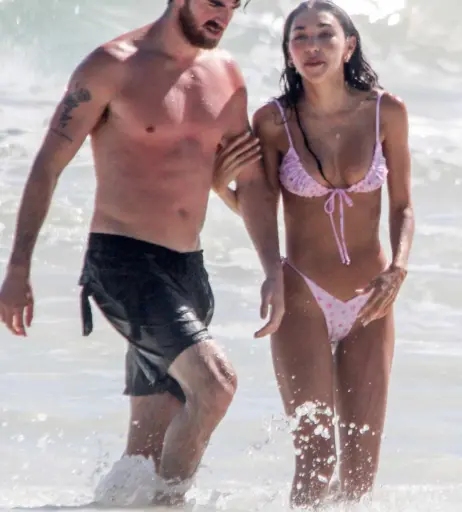 Image 3300582 from Chantel Jeffries