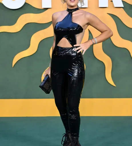 Image 3300525 from Tallia Storm