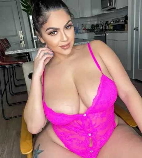 Image 3895181 from TheRealRebeccaJ / sm00ches