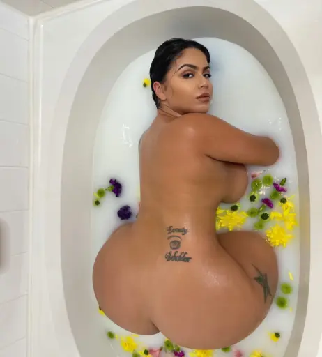 Image 3895269 from TheRealRebeccaJ / sm00ches