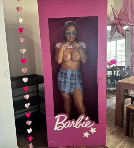 Image 3871453 from Texasthighs