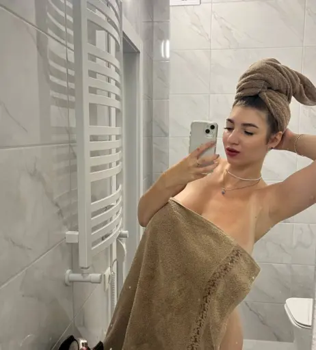 Image 3848590 from taynawinfrey2