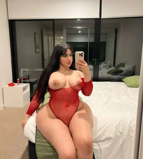 Image 3817594 from foreignamira / amirathick / Ameliasocurvy