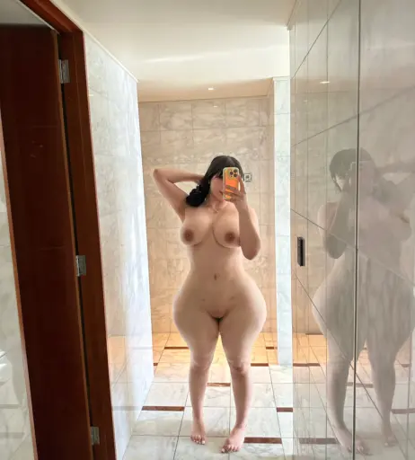 Image 3805735 from foreignamira / amirathick / Ameliasocurvy