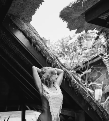 Image 3805170 from Carlotta Champagne