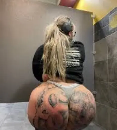 Image 3979258 from missthickntatted