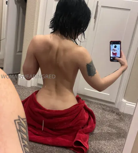 Image 3978279 from womanwearingred / Buffbunnymika / Buffbunbun
