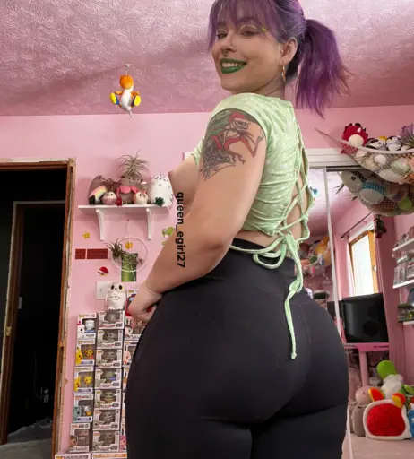 Image 3950533 from Queen_D / queen_egirl27