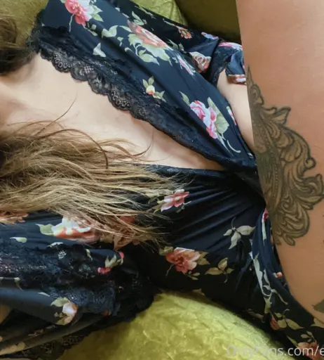 Image 3946840 from effycutiexx