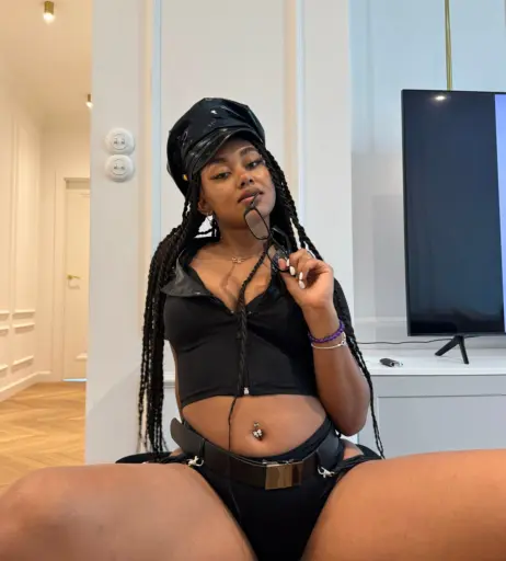 Image 3923204 from llleasy/elizabeth anorue