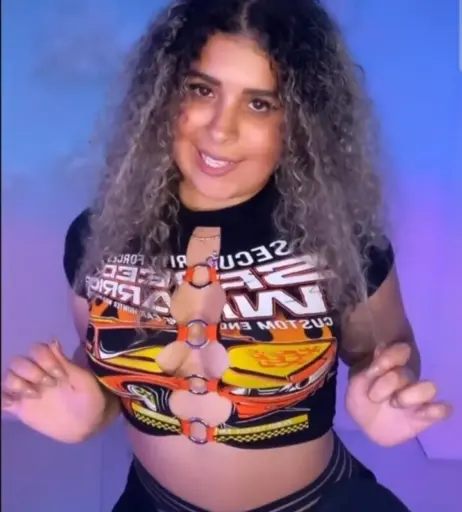 Image 3482139 from JustYeliz