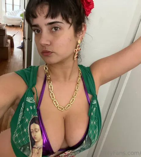 Image 3488702 from Sarah Curr (@sarahcurr)