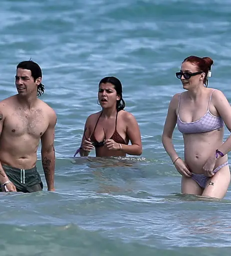 Image 3407620 from Sophie Turner