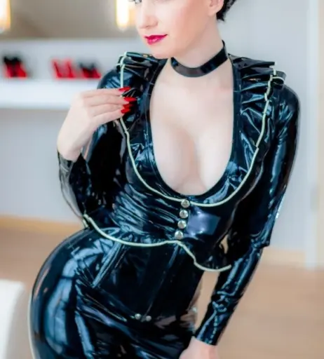 Image 3402451 from Vanessa Pur