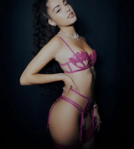 Image 3402134 from Malu Trevejo