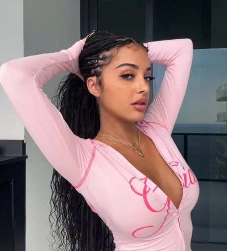 Image 3402397 from Malu Trevejo