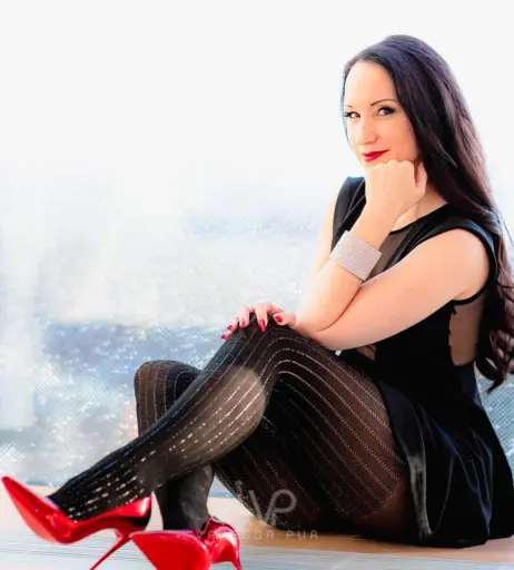 Image 3403603 from Vanessa Pur