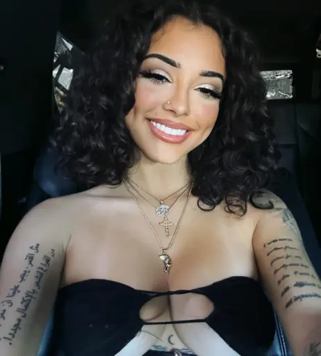 Image 3400878 from Malu Trevejo