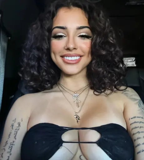 Image 3400942 from Malu Trevejo