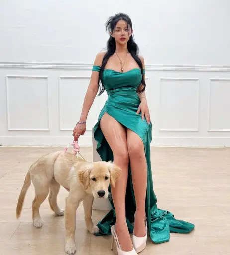 Image 3587198 from e__luda_glamorous