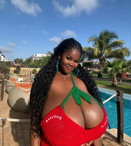 Image 3554982 from Chioma Lovv