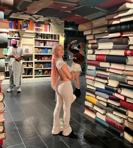 Image 3553608 from Sab Zada / Pasabist